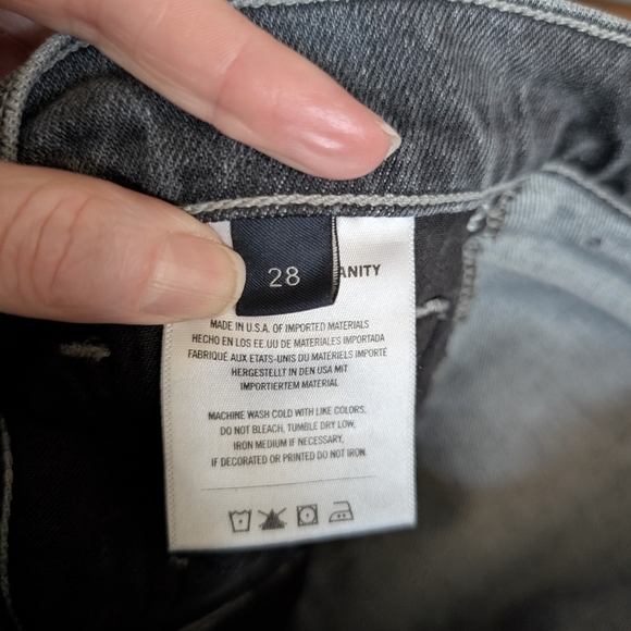 Citizens of Humanity Straight Leg Jean RN 109670 Size 28 - Picture 7 of 9